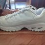 Sketchers low top Image 2