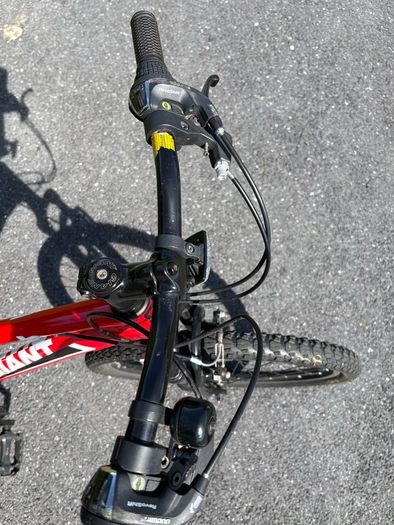 Giant XTC 24 Mountain Bike in Great Condition