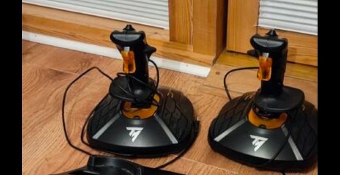 Thrustmaster T.16000M Space Sim Duo Stick