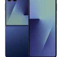 Samsung Galaxy Z Flip7 256GB 12 GB RAM Blue Shadow, Dual Sim Unlocked to All Networks (Was DMD)