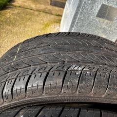 2 Tyres