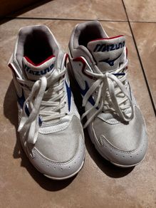 Mizuna badminton shoes size 5.5