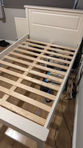 4 x 6 bedframe.
