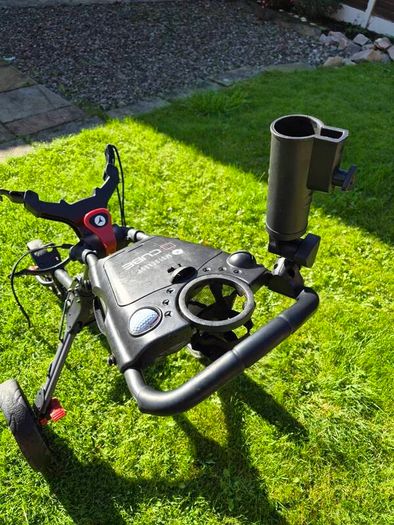 motocaddy cube3 wheel push golf trolley