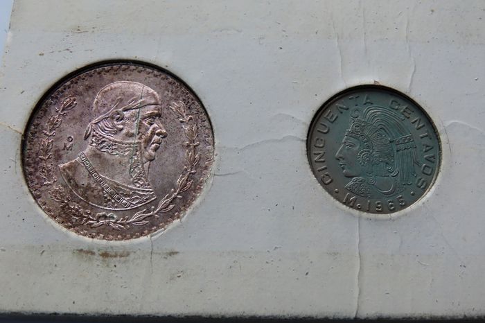 Mexico 1965 Set of 5 Coins Peso & Centavo Presentation Pack