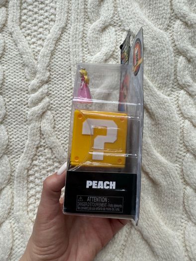 Super Mario Bros. Movie Princess Peach Mini Figure with Question Block New DAMaged BOx Please look at the pictures