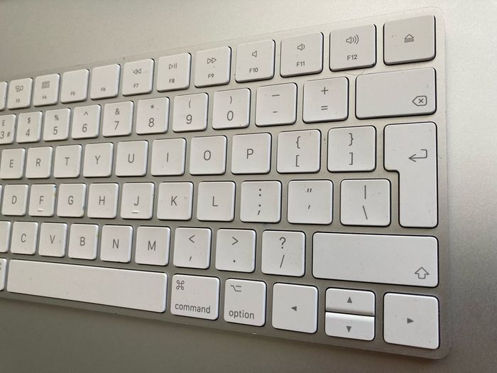 Apple Magic Keyboard 2