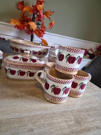 Nicholas mosse apple collection