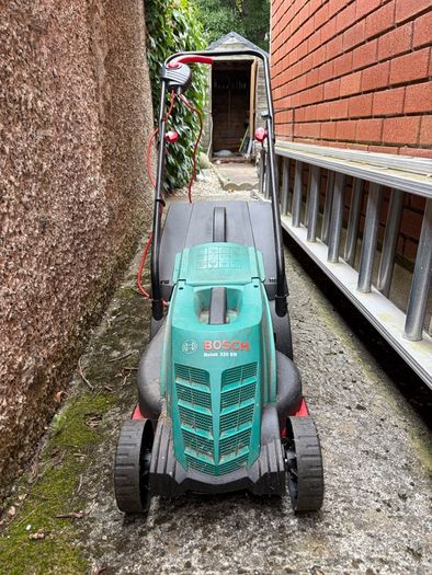 Bosch electric lawn mower