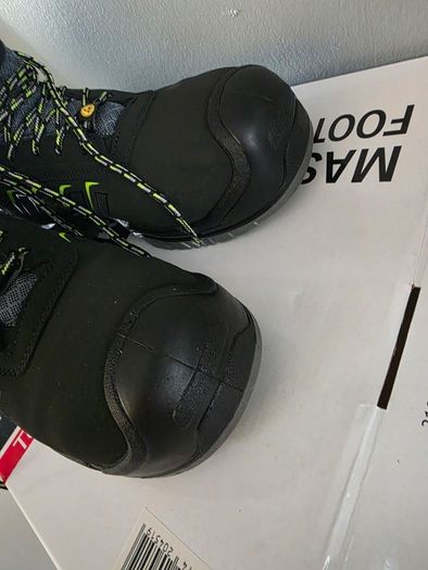 safety shoes