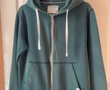 Jack & Jones Green Zip Up Hodded Sweater. Medium. In Good Condition.  Weighty.