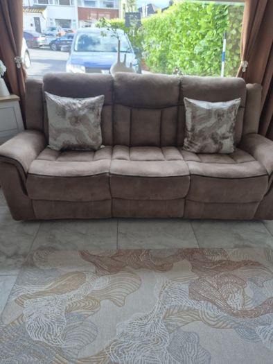 2 recliner sofa