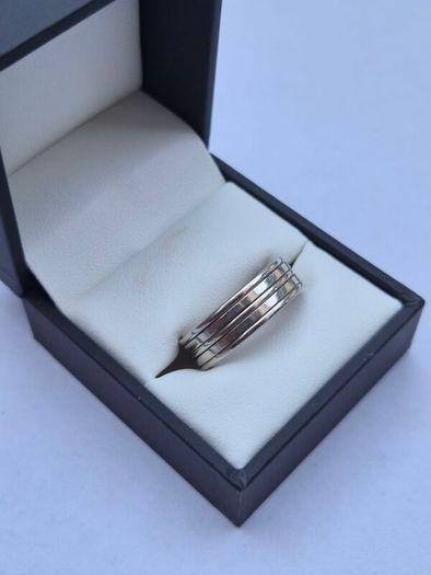 18K Gold Band