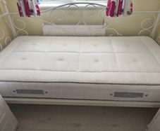 Single size day bed