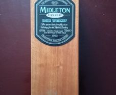 Whiskey Middleton box