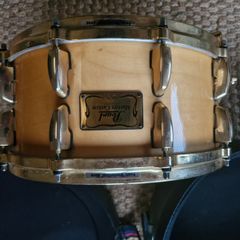 Pearl mastersound maple snare drum