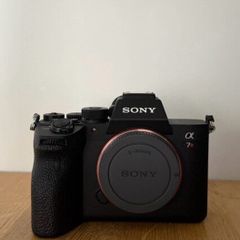Sony Alpha A7ivR Camera Bundle