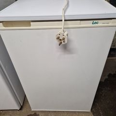 Lec fridge freezer