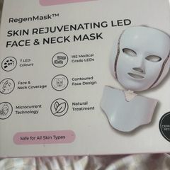 Luna & skin 192 Medical grade LEDS face and next coverage dermatologist recommended brand new never used unwanted gift
