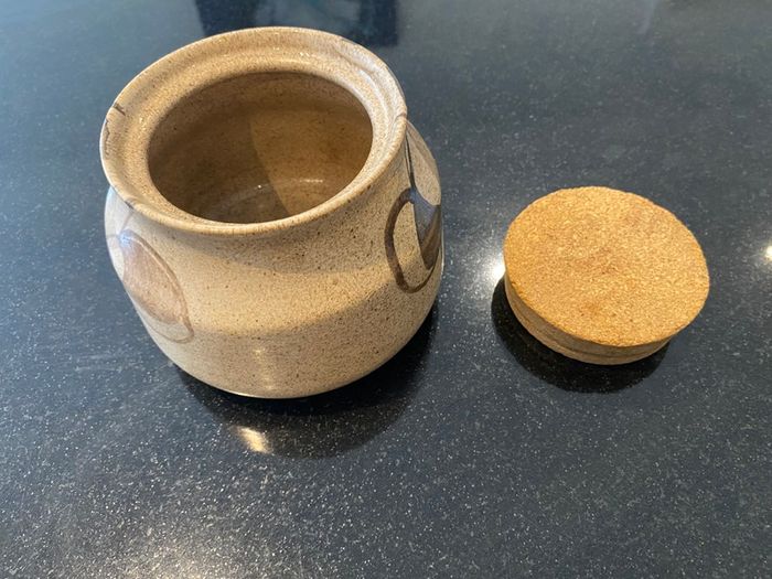 Ceramic vintage  pot with cork lid