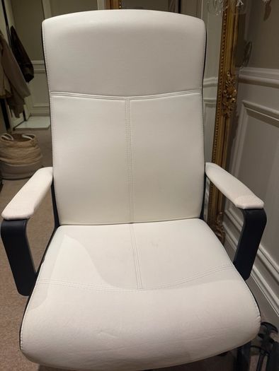 desk chair