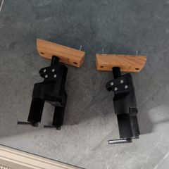 Hecules guitar wall hangers (2)
