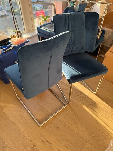 Set of 8 Navy Blue Velvet Dining Chairs