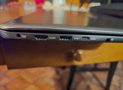 Asus Vivobook Slim laptop