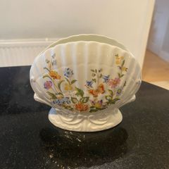 Aynsley  vase  posy holders 7 euro each