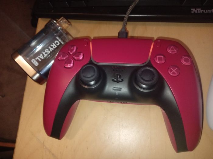 Red and white dual pulse controllers  read