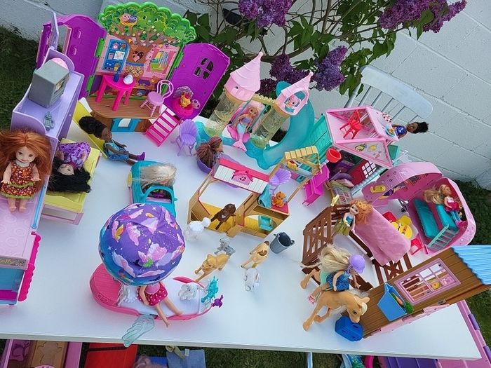 Barbie sets