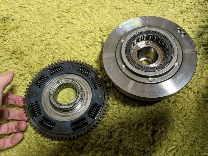 Varradero 1000 Starter clutch flywheel assembly