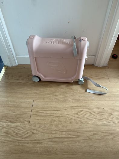 suitcase kids JetKids by Stokke bed box coral pink