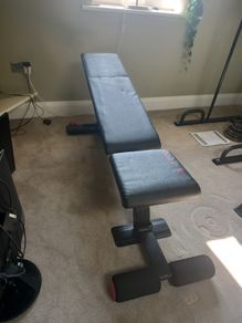 Adjustable weight bench