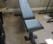 Adjustable weight bench