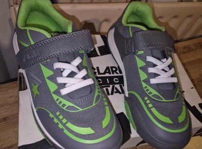 running shoes boys