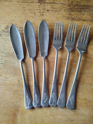 FW Woolworth Firth Staybrite Knifes And Forks