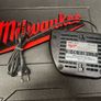 Milwaukee Battery charger M12 Image 2