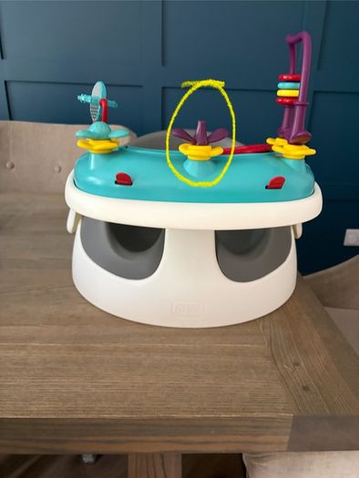 Mamas and Papas baby snug seat
