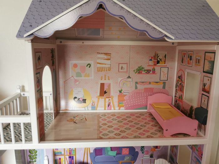 Large Dollhouse