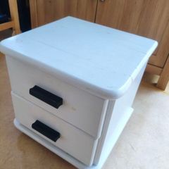 Small night cabinet