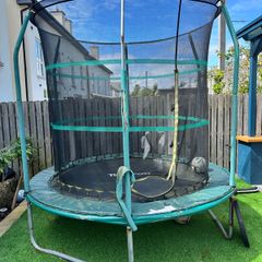Trampoline