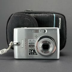 Nikon Coolpix L11 compact digital point-and-shoot camera