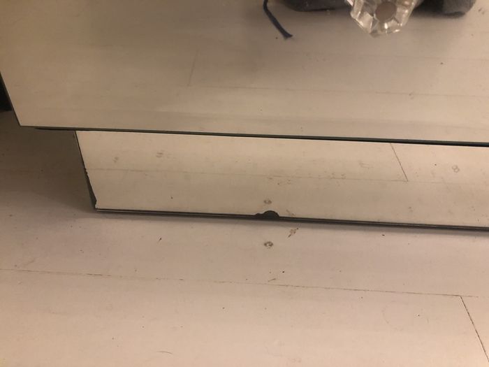 chest of drawers