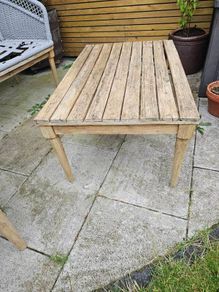 outdoor coffee table