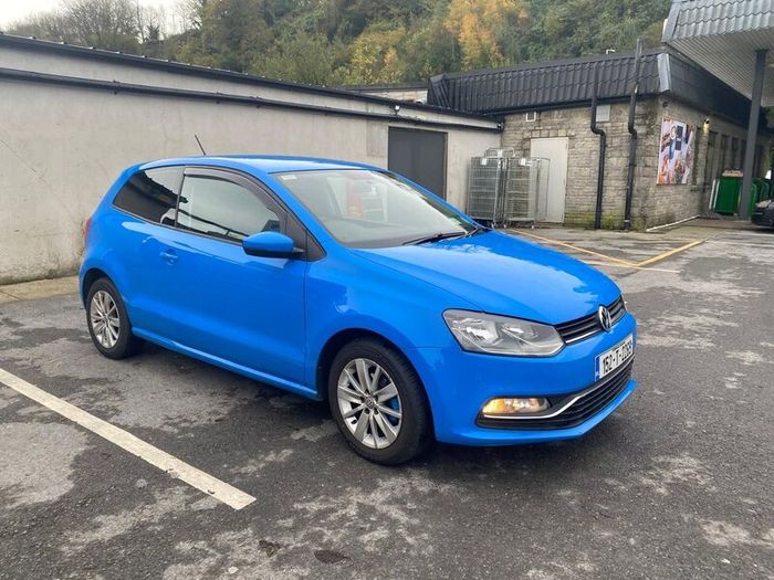 Volkswagen Polo 2015 (New NCT)