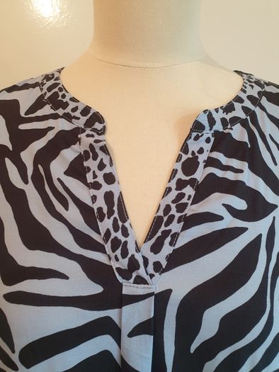 Cecil Animal Print Tunic Top Blouse New With Tags Black & Blue Guest Holidays Size S UK12 Payment By REVOLUT or PAYPAL