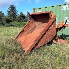 Thwaites skip