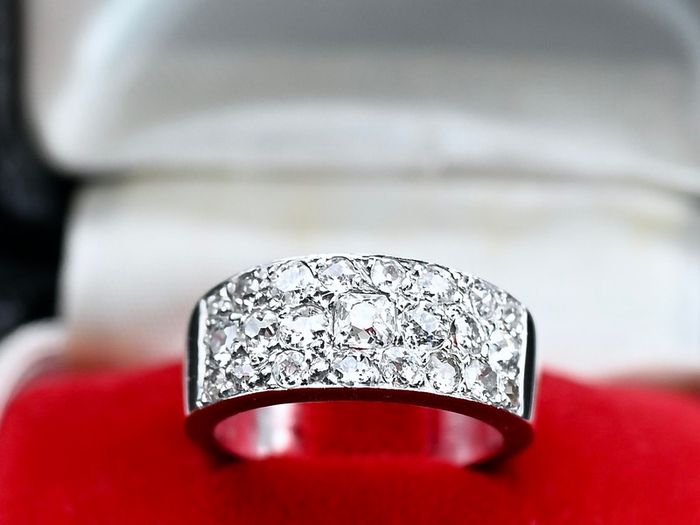 Antique Art Deco Diamond Ring - Eternity / Diamond Band