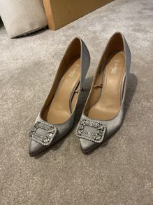 Silver heels with detail - new
